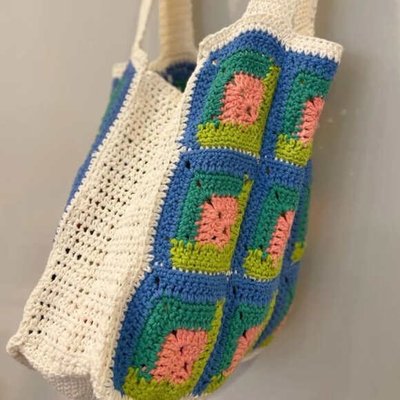 crochet granny square tote bag | 100% cotton - Picture 9 of 11